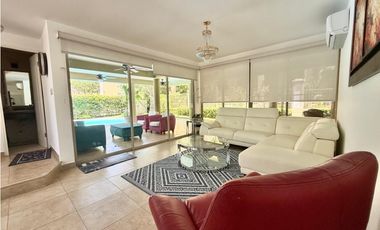 ALQUILER DE CASA EN CLAYTON - PH EMBASSY GARDEN