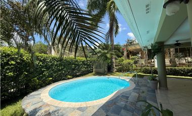 ALQUILER DE CASA EN CLAYTON - PH EMBASSY GARDEN