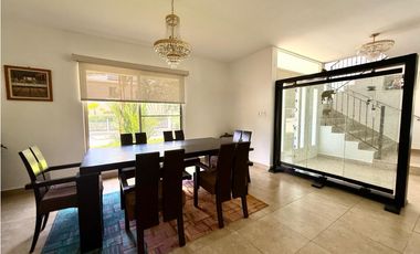 ALQUILER DE CASA EN CLAYTON - PH EMBASSY GARDEN