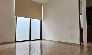 4 RECÁMARAS| Con paneles Solares|  Dentro de privada entre parques