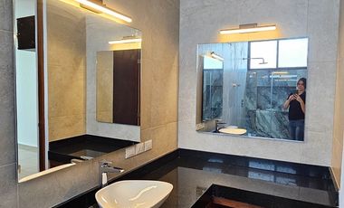 4 RECÁMARAS| Con paneles Solares|  Dentro de privada entre parques