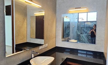 4 RECÁMARAS| Con paneles Solares|  Dentro de privada entre parques