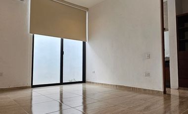 4 RECÁMARAS| Con paneles Solares|  Dentro de privada entre parques