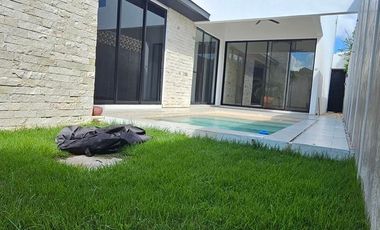 4 RECÁMARAS| Con paneles Solares|  Dentro de privada entre parques