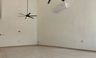 4 RECÁMARAS| Con paneles Solares|  Dentro de privada entre parques