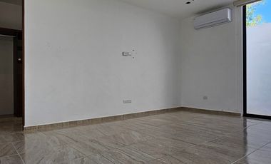 4 RECÁMARAS| Con paneles Solares|  Dentro de privada entre parques