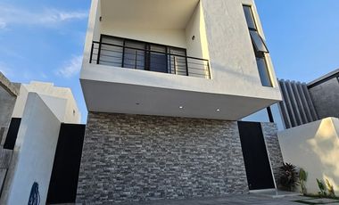 Dentro de privada| 3 recámaras| diseño de autor