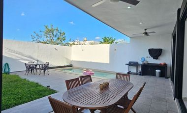 Dentro de privada| 3 recámaras| diseño de autor