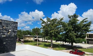 Renta amueblada 4 recámaras dentro de privada Entre Parques