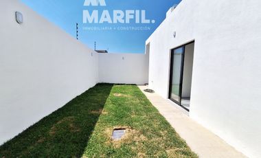 Venta de Casa de 1 Planta y 3 Recámaras con Amplio Jardín al Norte de Colima