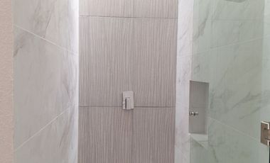 Venta de Casa de 1 Planta y 3 Recámaras con Amplio Jardín al Norte de Colima