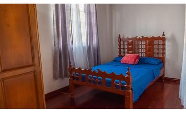 SE ALQUILA  CASA CAMPESTRE EN PARCELACION EN CERRITOS AREA 2775M2