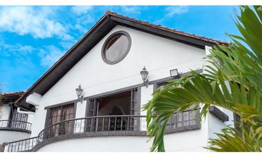 SE ALQUILA  CASA CAMPESTRE EN PARCELACION EN CERRITOS AREA 2775M2