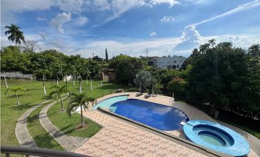 SE ALQUILA  CASA CAMPESTRE EN PARCELACION EN CERRITOS AREA 2775M2