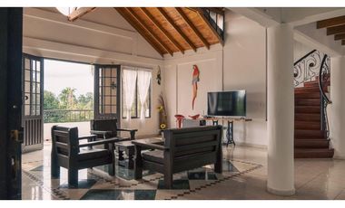 SE ALQUILA  CASA CAMPESTRE EN PARCELACION EN CERRITOS AREA 2775M2