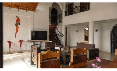 SE ALQUILA  CASA CAMPESTRE EN PARCELACION EN CERRITOS AREA 2775M2