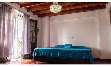 SE ALQUILA  CASA CAMPESTRE EN PARCELACION EN CERRITOS AREA 2775M2