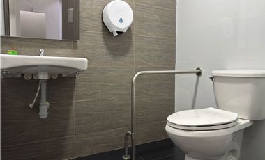 ARRIENDO o VENTA OFICINA o CONSULTORIO 117m2 - BALCON  SANTA BARBARA