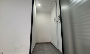 ARRIENDO o VENTA OFICINA o CONSULTORIO 117m2 - BALCON  SANTA BARBARA