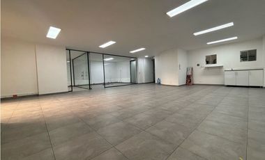 ARRIENDO o VENTA OFICINA o CONSULTORIO 117m2 - BALCON  SANTA BARBARA