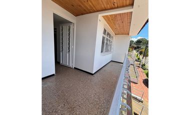 CASA COMERCIAL EN ARRIENDO – VILLAVICENCIO –