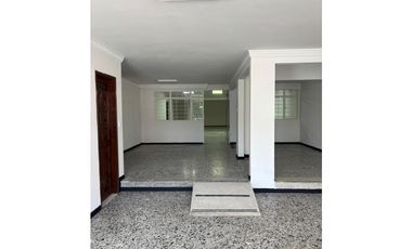 CASA COMERCIAL EN ARRIENDO – VILLAVICENCIO –