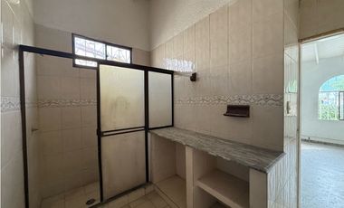 Se arrienda casa de esquina en el Prado - SMR