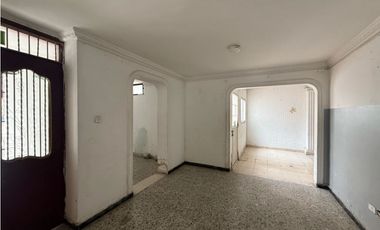 Se arrienda casa de esquina en el Prado - SMR