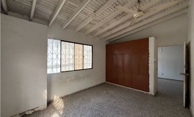 Se arrienda casa de esquina en el Prado - SMR