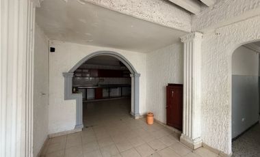 Se arrienda casa de esquina en el Prado - SMR