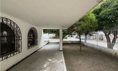 Se arrienda casa de esquina en el Prado - SMR