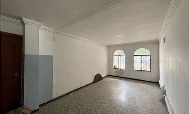 Se arrienda casa de esquina en el Prado - SMR