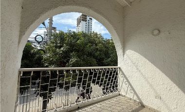 Se arrienda casa de esquina en el Prado - SMR