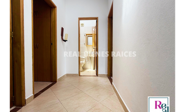 ¡Se vende hermosa casa en unidad abierta!