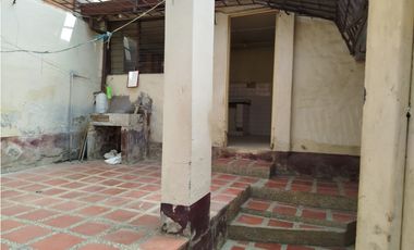 VENDO CASA LOTE EN VILLA HERMOSA LOS ANGELES