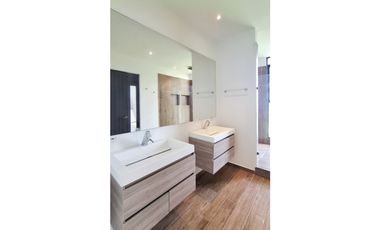 VENTA CASA CAMPESTRE EN ALTO DE PALMAS