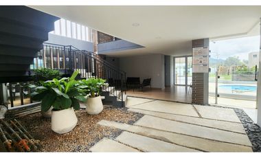 VENTA CASA 2 NIVELES PARA ESTRENAR LA CEJA