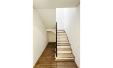 VENTA CASA 2 NIVELES PARA ESTRENAR LA CEJA