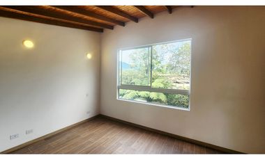 VENTA CASA 2 NIVELES PARA ESTRENAR LA CEJA