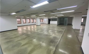 VENTA DE OFICINA EN LA CANDELARIA  CENTRO MEDELLIN - CON COLEGA