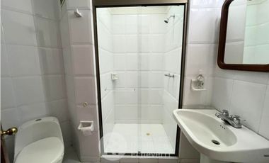 Apartamento en venta, barrio Pinares, Pereira