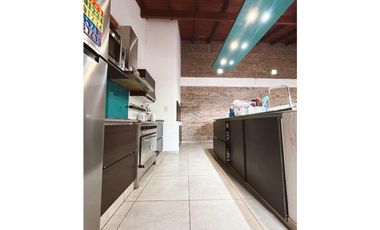 Venta hermosa casa 3 dormitorios fondo y pileta zona Golf Cae