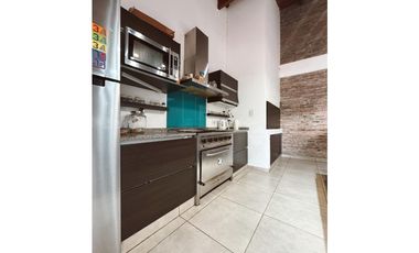 Venta hermosa casa 3 dormitorios fondo y pileta zona Golf Cae