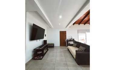 Venta hermosa casa 3 dormitorios fondo y pileta zona Golf Cae