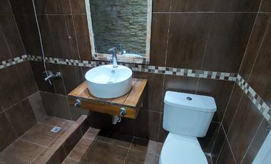 Casa PH en alquiler en Villa Dominico