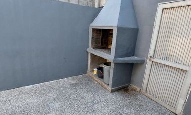 Casa PH en alquiler en Villa Dominico