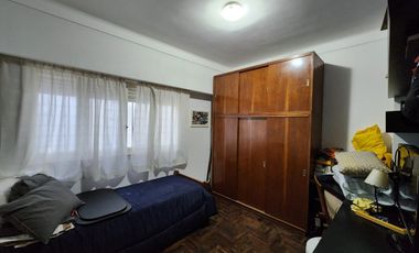 Casa en venta c/ cochera en Quilmes