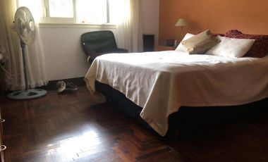 Casa en venta c/ cochera en Quilmes