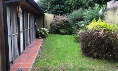 Casa en venta c/ cochera en Quilmes