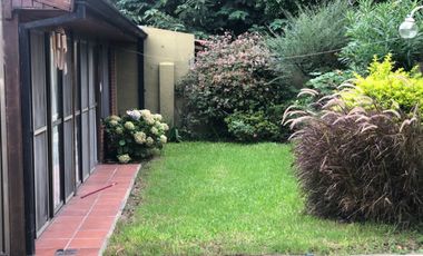 Casa en venta c/ cochera en Quilmes